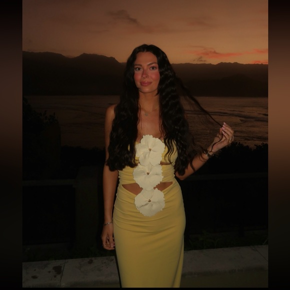 BAHIA MARIA MAIA DRESS IN BUTTERCREAM, SIZE SMALL - Picture 4 of 5